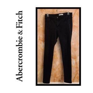 ⭐️HOST PICK⭐️ EUC Abercrombie & Fitch Distressed Skinny Jeans